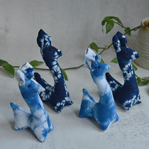 Yunnan Dali Bai handmade tie-dyed deer fabric doll childrens toys animal ornaments travel souvenirs
