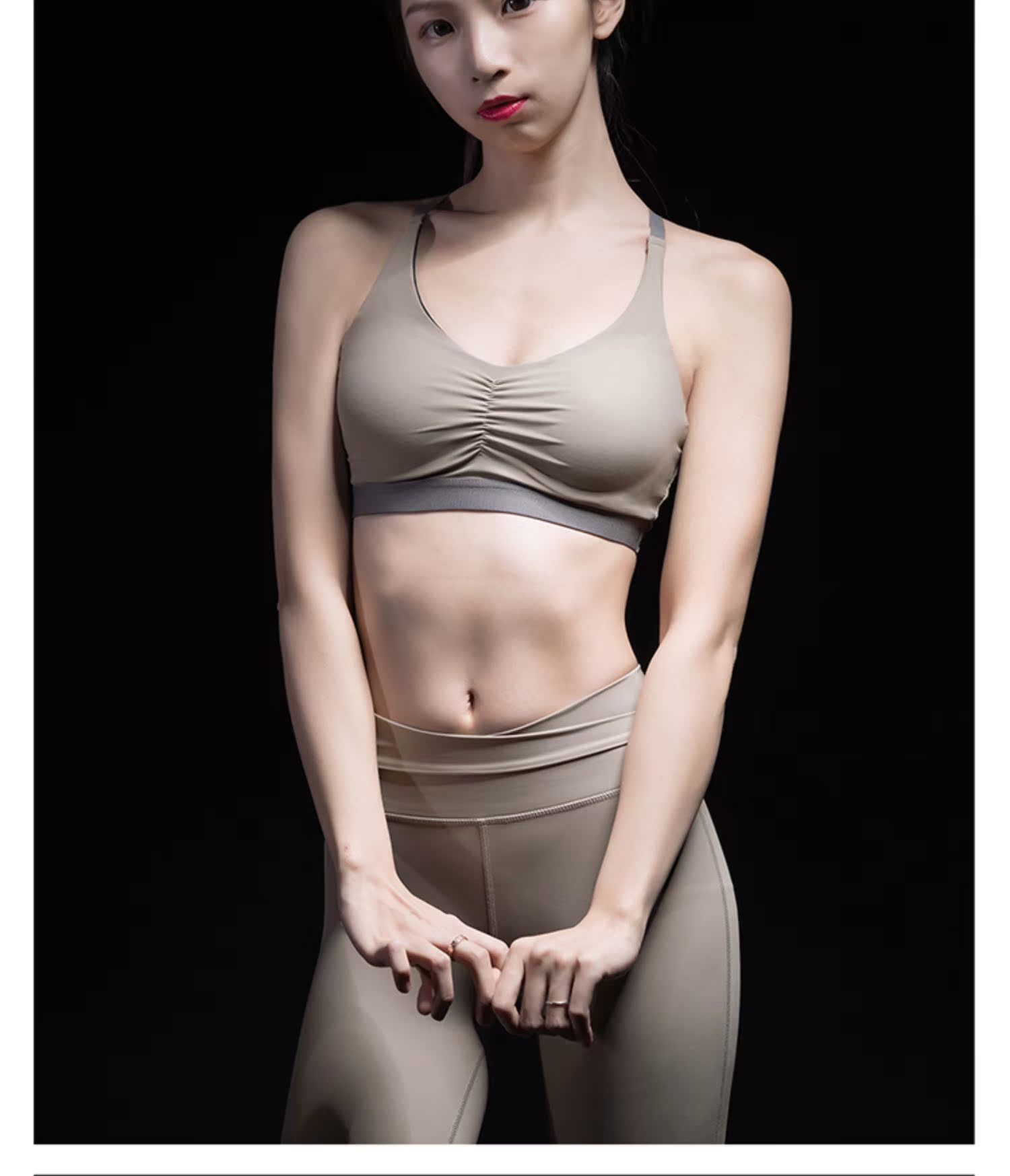Monster Guardians Women Sức mạnh trung bình Hỗ trợ Ngực Pad Đồ lót thể thao chuyên nghiệp Áo lót thể thao - Đồ lót thể thao áo bra adidas