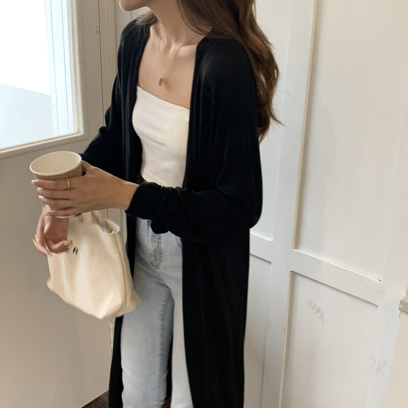 Long Outerwear for Spring and Autumn, Thin Ice Silk Knitted Sun Protection Cardigan for Women, High-End Style, Paired with Skirts, Black Jacket, Lazy Style