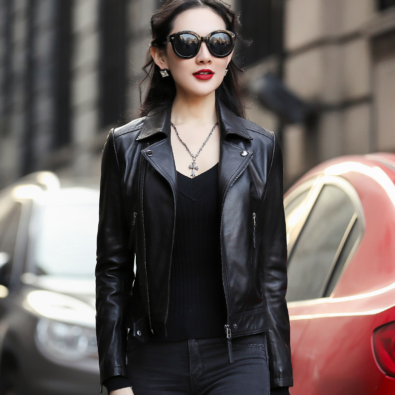 Haining new spring and autumn leather leather female locomotive sheepskin slim short leather jacket jacket large size