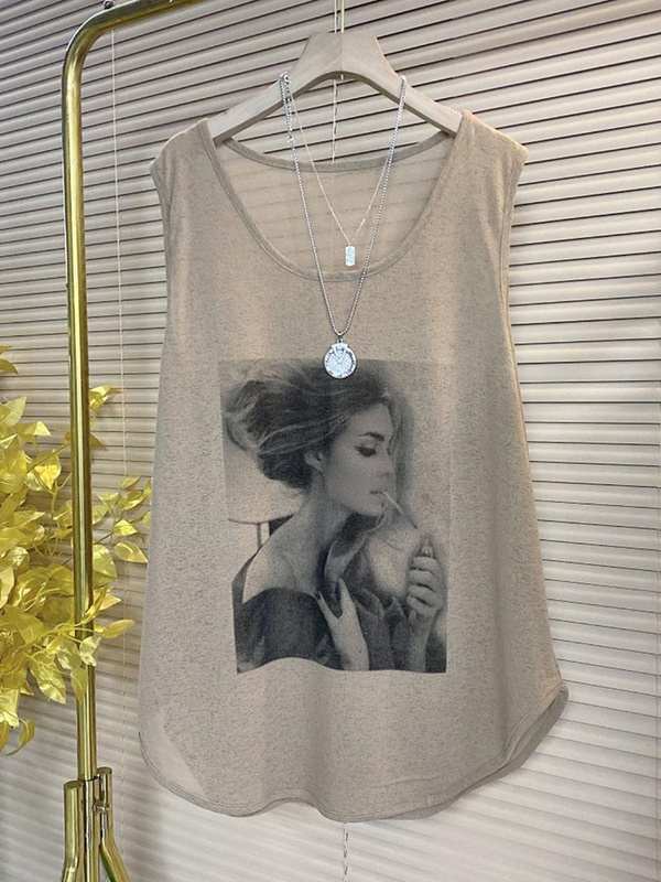 150kg Plus Size Sleeveless Mid-Length T-Shirt for Women, Summer Outerwear for Chubby Girls, Covers the Hips, Loose American Style Tank Top, Trendy 150kg Plus Size Sleeveless Mid-Length T-Shirt for Women, Summer Outerwear for Chubby Girls, Covers the Hips, Loose American Style Tank Top, Trendy