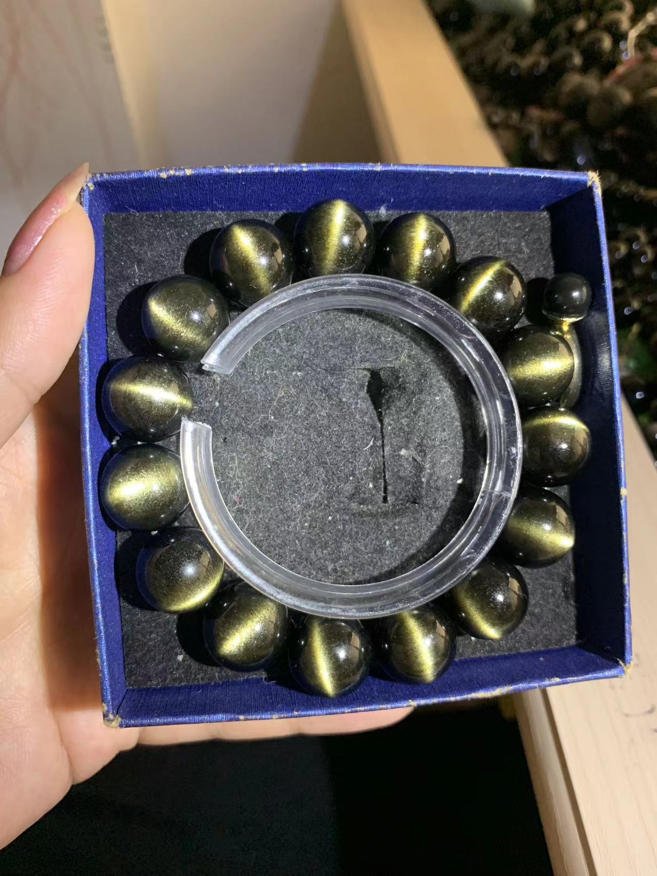 天然双眼金曜石手链：时尚界的新宠