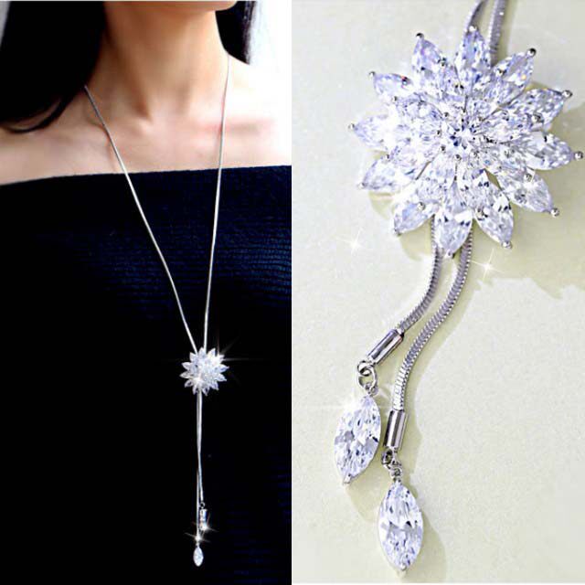 2017 new sweater necklace Korea 100 lap long version necklace white flower minimalist crystal pendant autumn and winter decorations