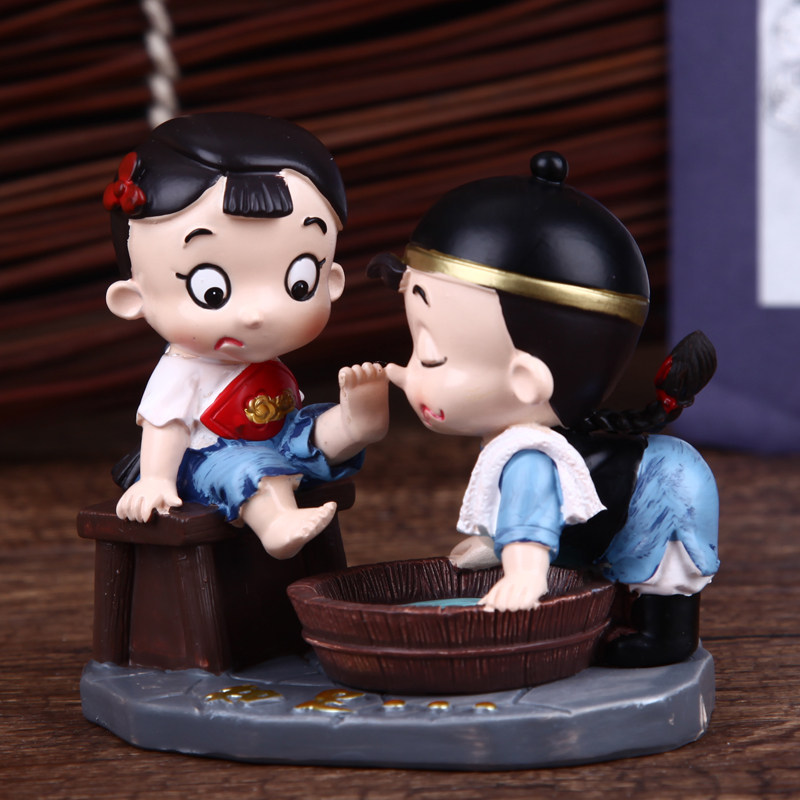 Practical and creative birthday Valentine's Day small gift for girlfriend to boyfriend couples