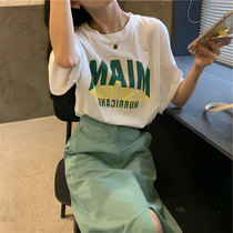 Large size 2021 summer loose color matching V-neck letter short sleeve T-shirt women's high waist split skirt two-piece ins