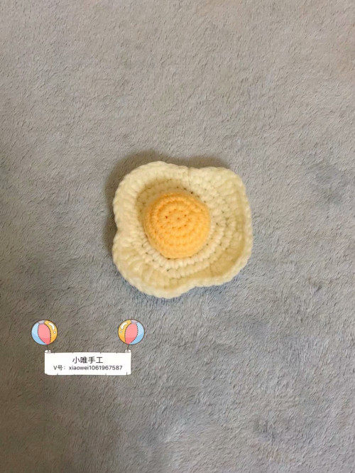 Every family has a pet wool poached egg toy ~ ~ cat crazy poached egg king