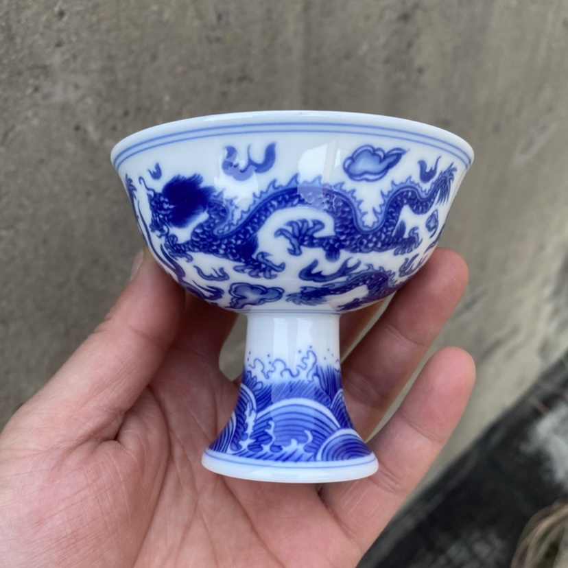 中国古美術・ハス葉ふた罐・花卉紋储物罐・青花瓷器・文房具・置物・純手描き・陶芸 中国古美術・ハス葉ふた罐・花卉紋储物罐・青花瓷器・文房具