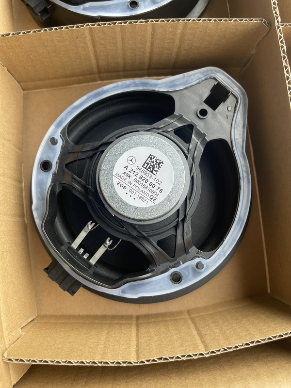 Mercedes-Benz W246 Speakers B200 B180 Left and Right Front Door Speakers Rear Door Audio Speakers Bass Speakers Mercedes-Benz W246 Speakers B200 B180 Left and Right Front Door Speakers Rear Door Audio Speakers Bass Speakers
