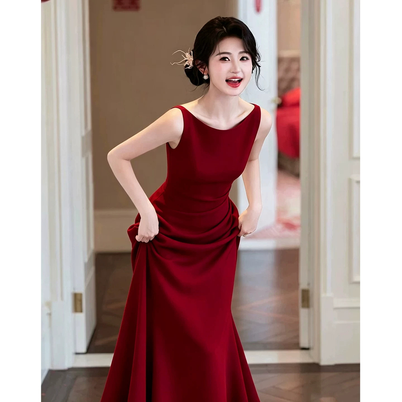 French-Style Satin Toast Dress, Red Evening Gown That the Bride Can Wear on a Regular Basis, High-End Luxury Wedding and Engagement Mermaid Dress