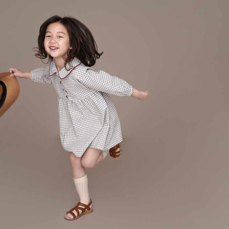 Ha tooth children's wear autumn new children's girls plaid cotton linen dress long sleeves Peter Pan red edge vintage skirt