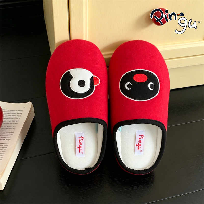 Lightweight and Soft Home Couple's Non-Slip Autumn and Winter Floor Shoes, Genuine Pingu Cute Penguin Cotton Slippers for Men and Women