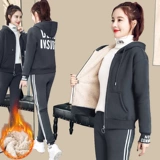 Утепленный демисезонный спортивный костюм для отдыха, бархатный комплект, коллекция 2021, в стиле Шанель, в западном стиле