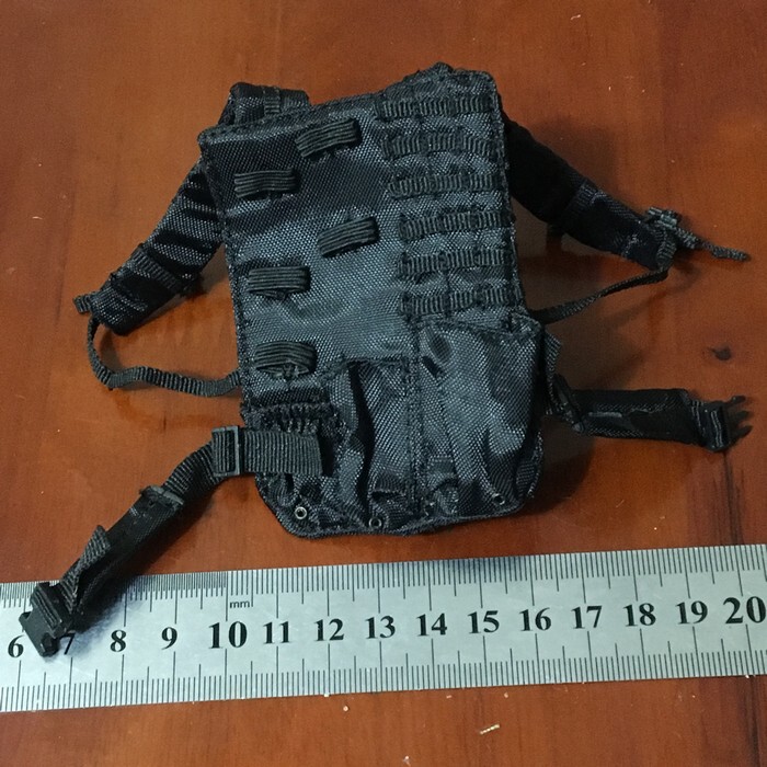 1/6 Scale Soldier Sh08 Black Door-Breaking Tool Multi-Functional Tool Back-Mounted Plate Model