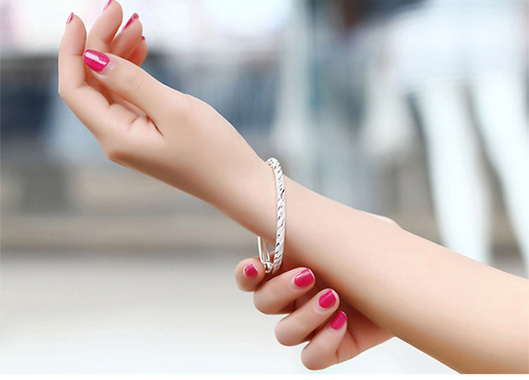 Vòng tay hoàng gia nữ phiên bản Hàn Quốc của vòng tay học sinh đơn giản Sen nhỏ tươi đa năng màu bạc vòng mã não