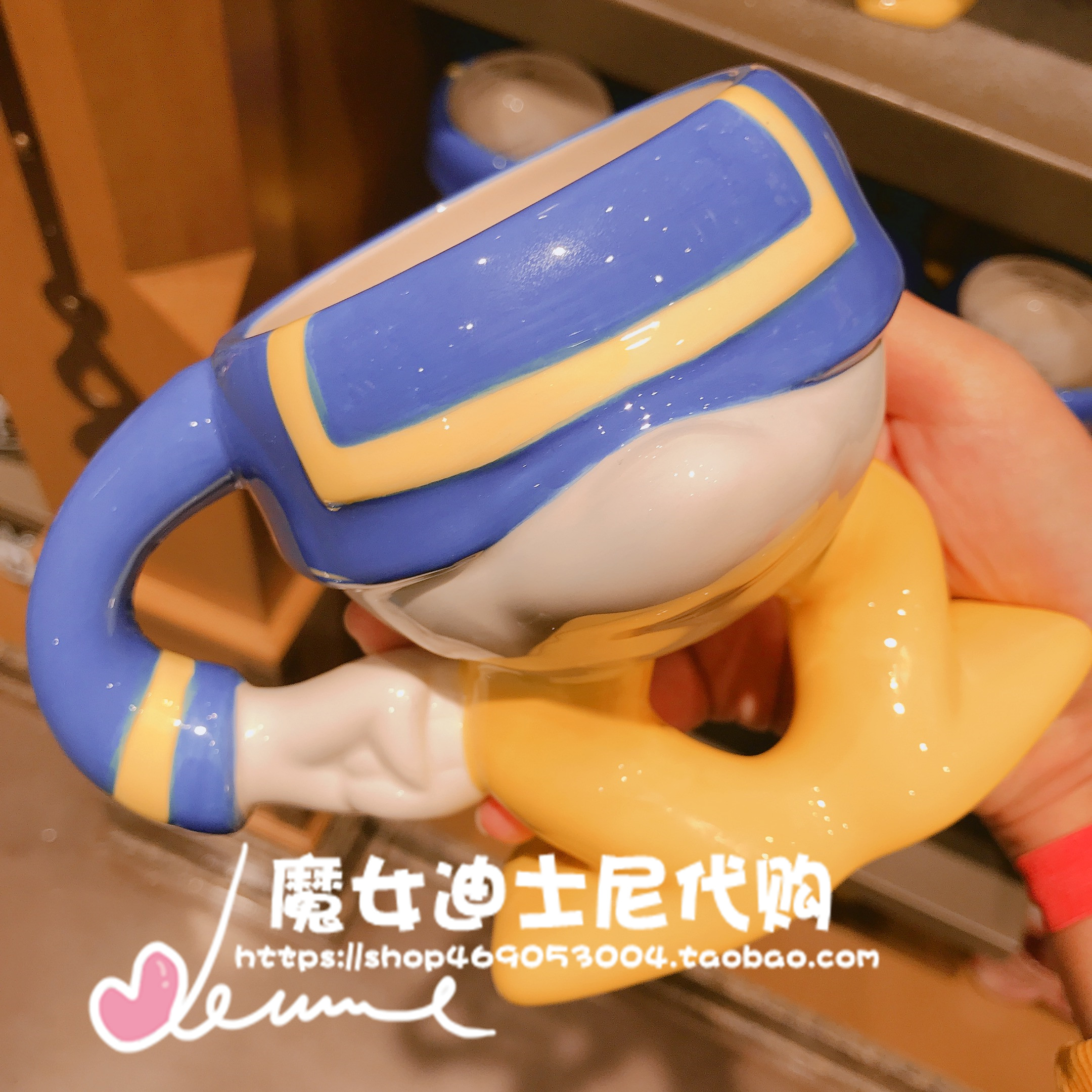 Donald Duck Cup & 68Shanghai Disneyland Domestic purchasing agent Mickey Minnie Mug Donald Duck Big mouth ceramics Mark cup Water cup just
