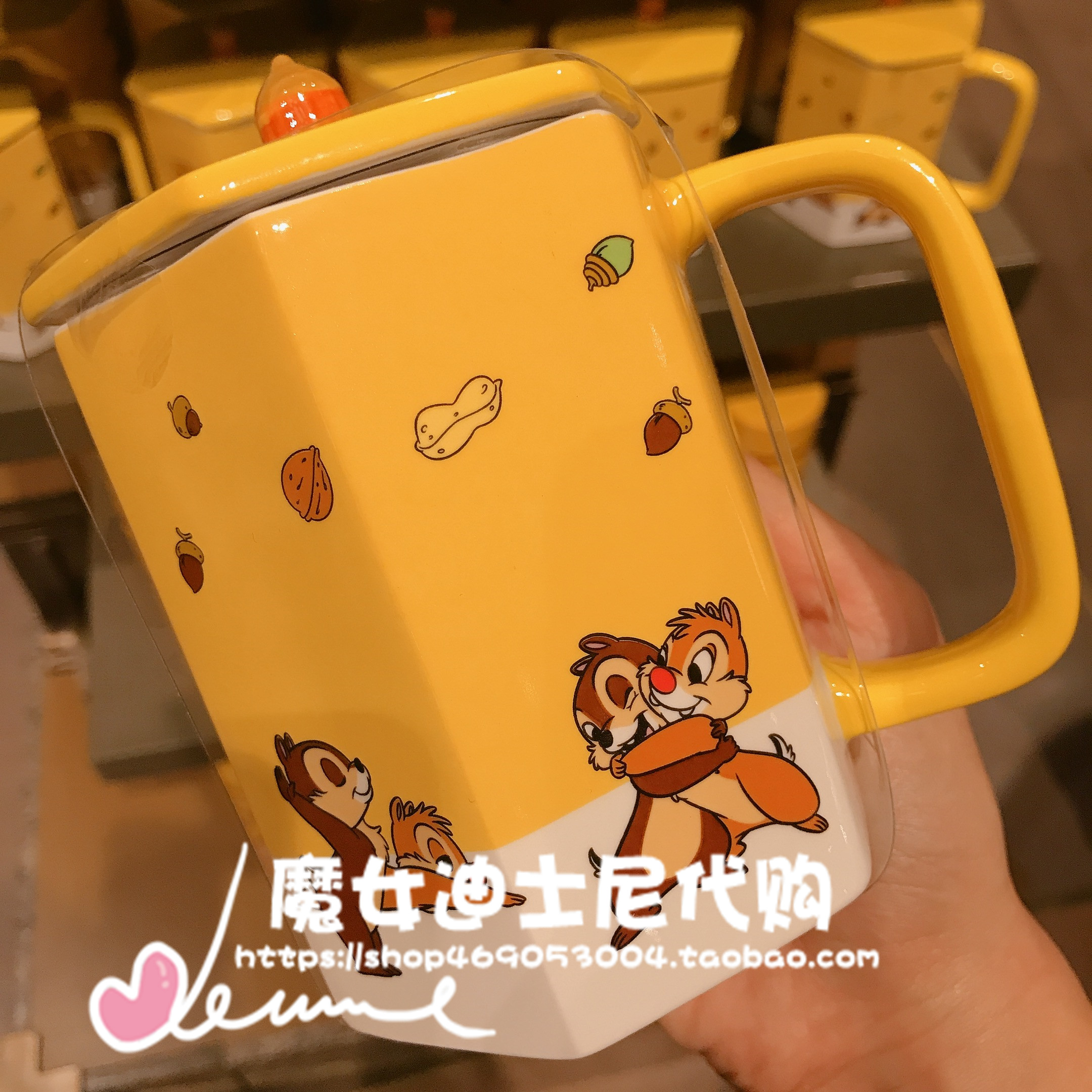 Lemon & Chichitti Mug 85Shanghai Disneyland Domestic purchasing agent Mickey Minnie Mug Donald Duck Big mouth ceramics Mark cup Water cup just