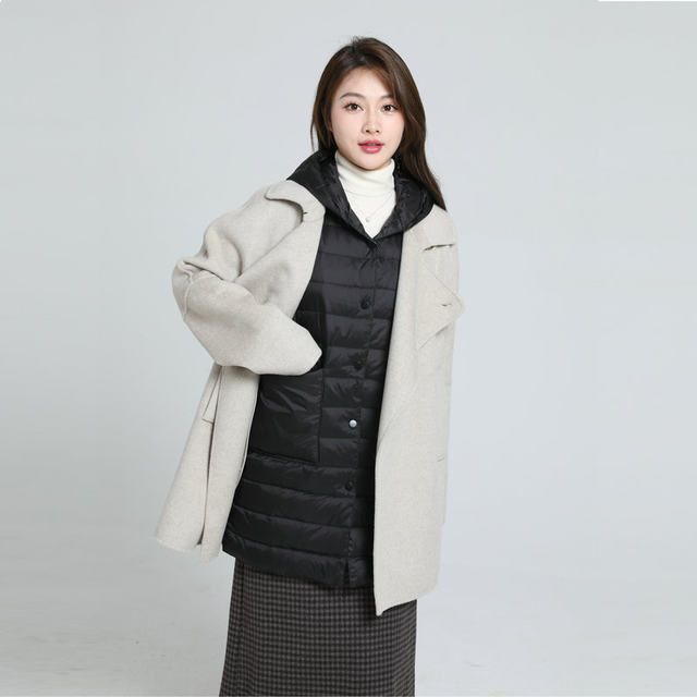 2023 off-season women's mid-length down vest sleeveless hooded fashionable down jacket vest liner warm Korean style trend