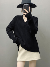 2025年秋季甜美长袖前短后长V领时尚百搭通勤，女装针织衫/毛衣，织绒羊