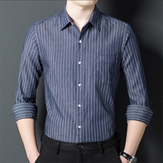 藏青色