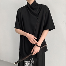 黑色