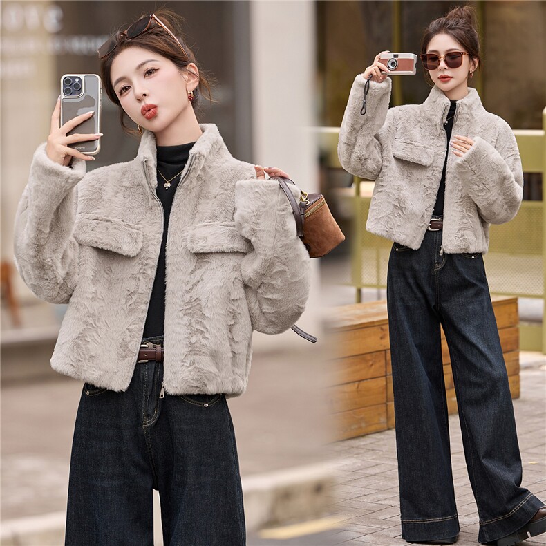 2025年冬季新款现货皮毛一体休闲时尚短款保暖外套，女装皮草，臻衣坊