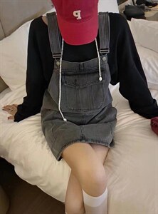 牛仔背带裙图片