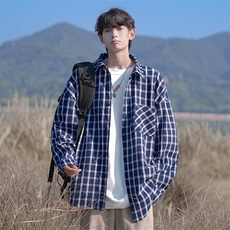 藏青色