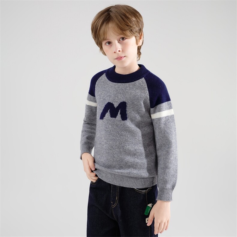 时尚百搭通勤休闲儿童加厚M图案，童装儿童羊毛衫，牧皓研