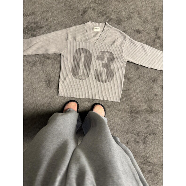 25M10-P60 秋冬美式潮流男女套头针织衫V领毛衣休闲百搭打底衫图片
