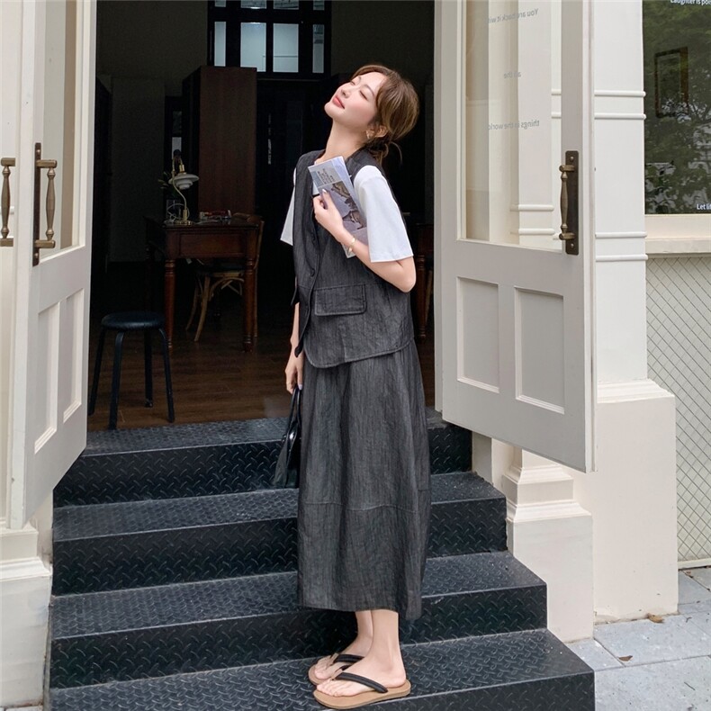 灰色马甲半身裙套装女夏2025新款韩版超火独特绝美盐系穿搭三件套,女装套装/套裙,2C051
