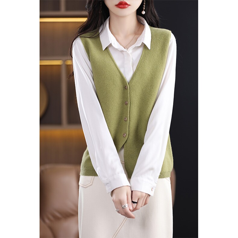 V领无袖马甲女秋冬新款时尚羊毛针织打底衫秋冬新款毛衣开衫，女装马甲，赛冬羊绒