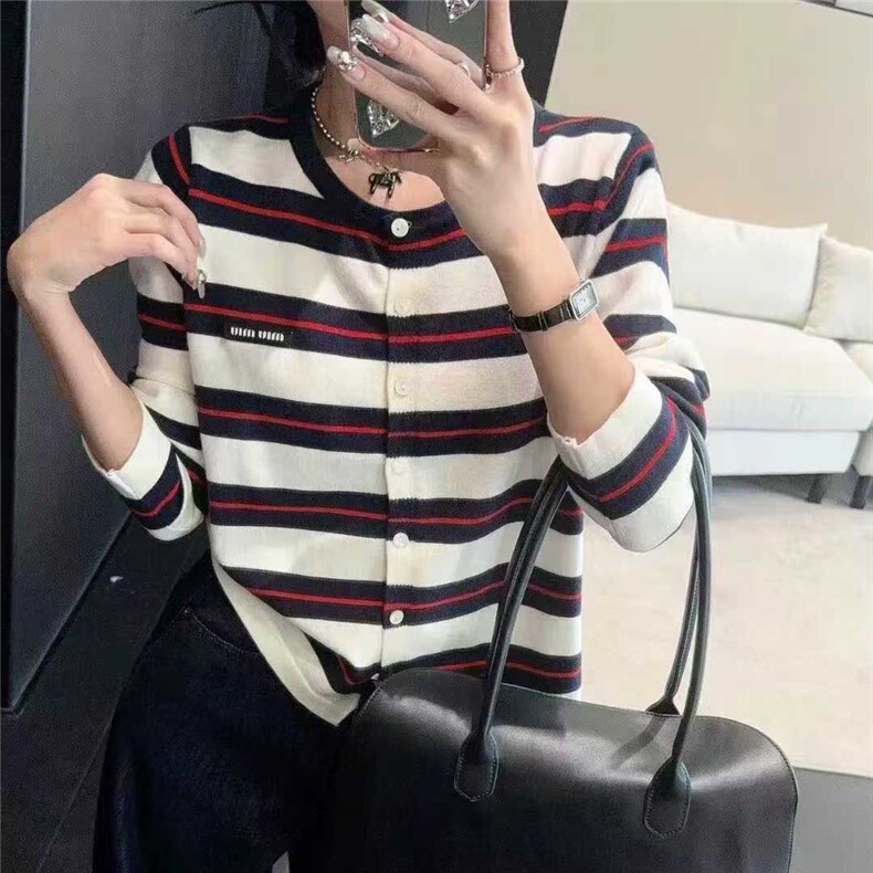 2025年秋季新款圆领条纹针织女士开衫时尚休闲通勤百搭，女装针织衫/毛衣，恒旺羊绒