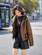 时尚休闲连帽麂皮绒皮毛一体外套女2025秋冬新款加绒加厚保暖棉衣，女装短外套，沁沁公主