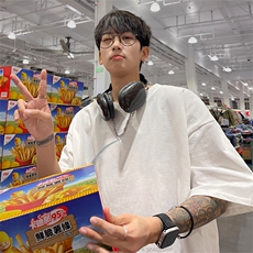 白色