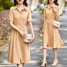 女装新款2024年夏季休闲风短袖系带调节腰纯色POLO领中长款连衣裙，女装连衣裙，初闻兮