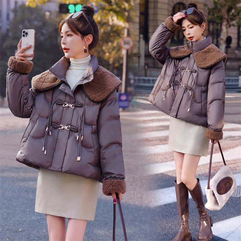【现货放心推】2024冬仿羊羔毛拼接金属盘扣美拉德风羽绒服90白鸭绒,女装羽绒服,雅静靓衣