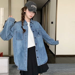 水洗做旧刺绣数字牛仔长袖衬衫外套女美式宽松中长款男友风春装BF图片