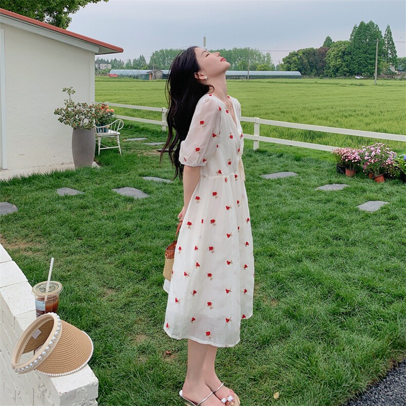 孕妇装夏装大码上衣中长款夏天裙子高级感时尚V领刺绣雪纺连衣裙,女装连衣裙,欣美人