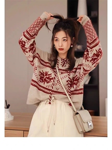 时尚提花女士羊毛衫 舒适保暖显瘦连帽设计图片