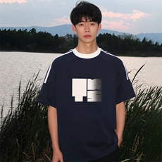 藏青色