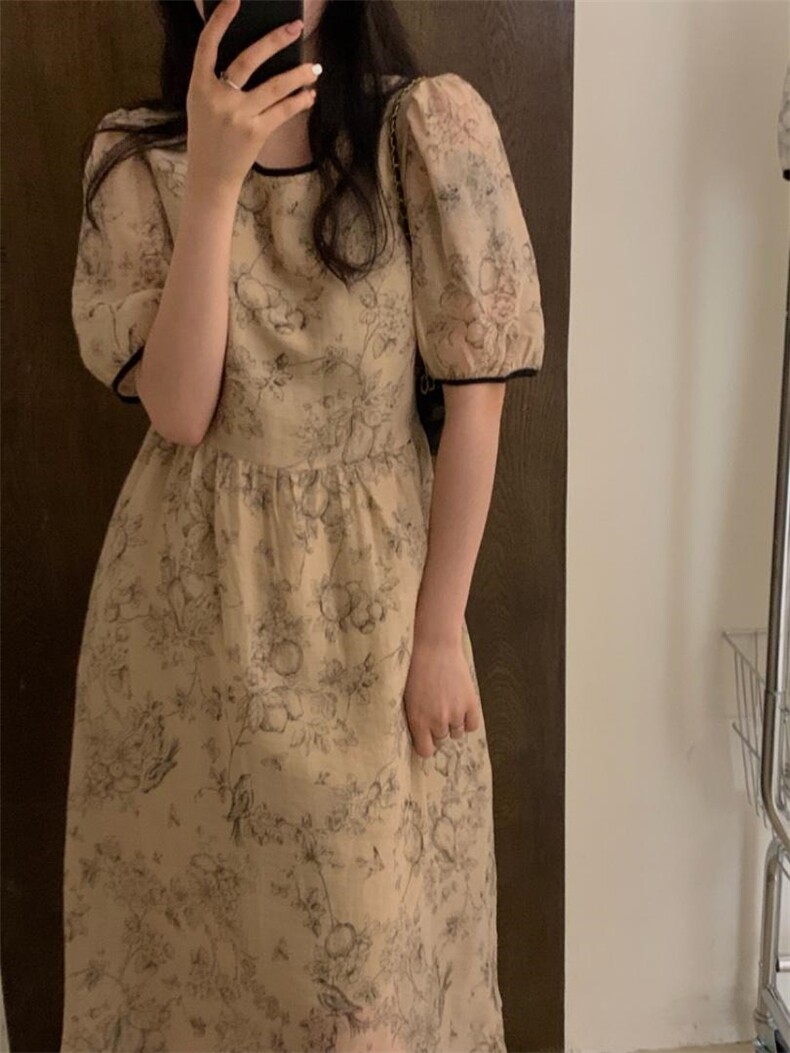 新款韩版连衣裙，女装连衣裙，卡伊迪拉