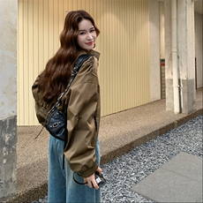 休闲工装咖色短外套女春秋2025季新款小个子减龄超火流行爆款上衣，女装短外套，2C081
