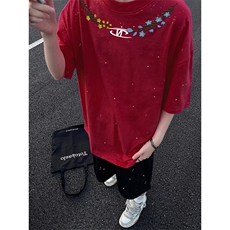 酒红色