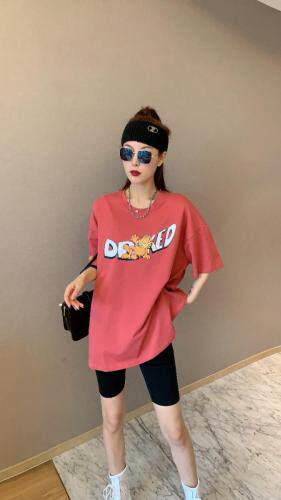 夏季新款前面印花T，女装，萱伊惠紫