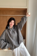 2025秋款新款现货休闲风宽松显瘦舒适简约日常短外套P145K255，女装短外套，2D146