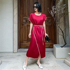 2022夏季新款时尚气质圆领宽松舒适开叉裙摆连衣裙2022年夏季中腰，女装连衣裙，时尚俏佳人