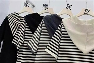 帽款连衣裙图片