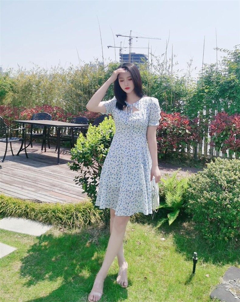 夏季新款碎花连衣裙，女装连衣裙，YO\VLF雅洛菲