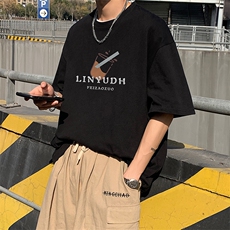 黑色