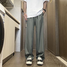 军绿色